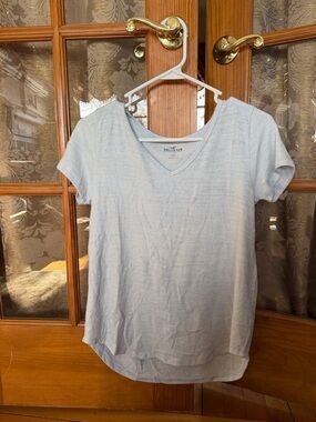 Hollister Pale Blue V-Neck Short Sleeve Tee